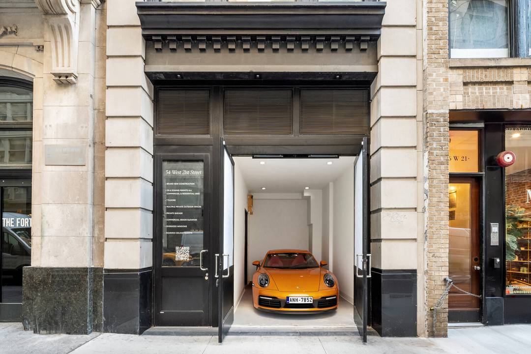NEWLY CONSTRUCTED 7 STORY STEEL amp ; CONCRETE BUILDING WITH ELEVATOR AND GARAGE IN FLATIRON Introducing a Vanderploeg Team Exclusive at Douglas Elliman 34 West 21st Street presents a rare ...