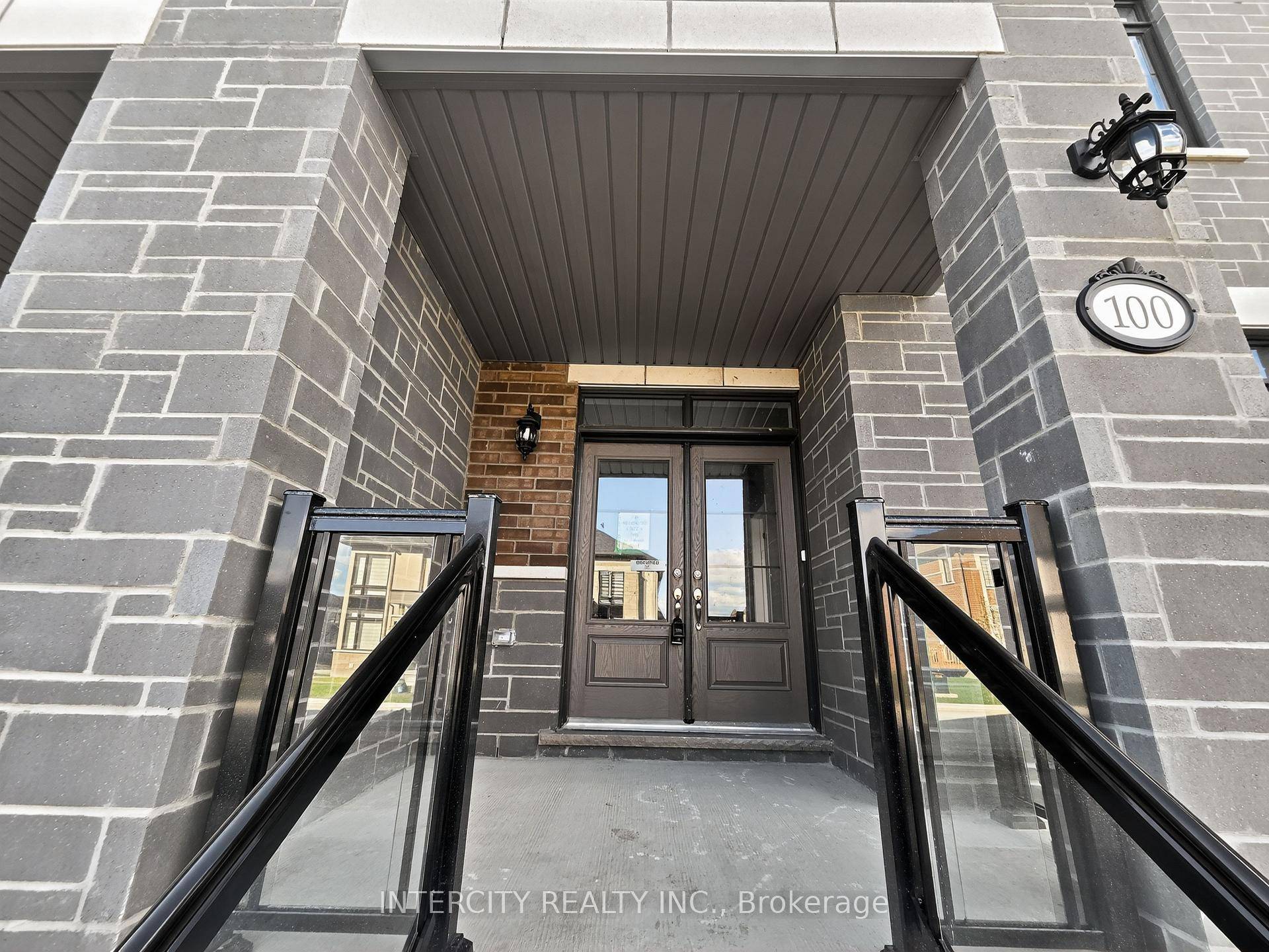 Stunning End Unit townhouse offering 3 bedrooms, 3.