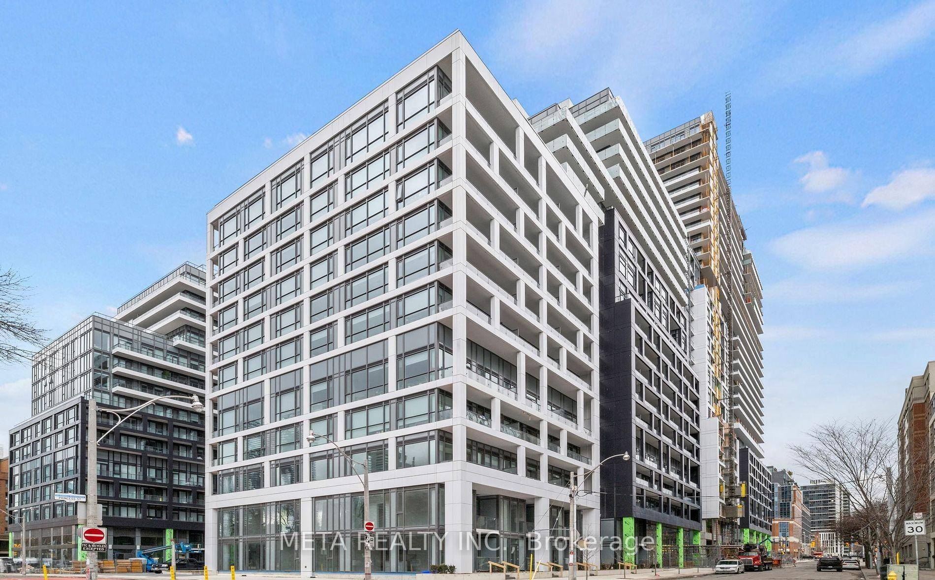 Prime Location On Front St amp ; Sherbourne Steps To Distillery District, TTC, St Lawrence Mkt amp ; Waterfront !