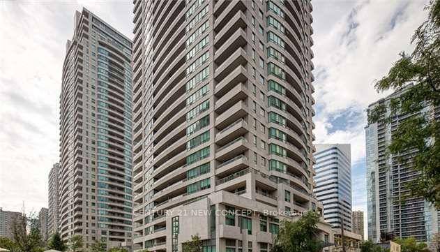 Luxury Condo in the Heart of North York !