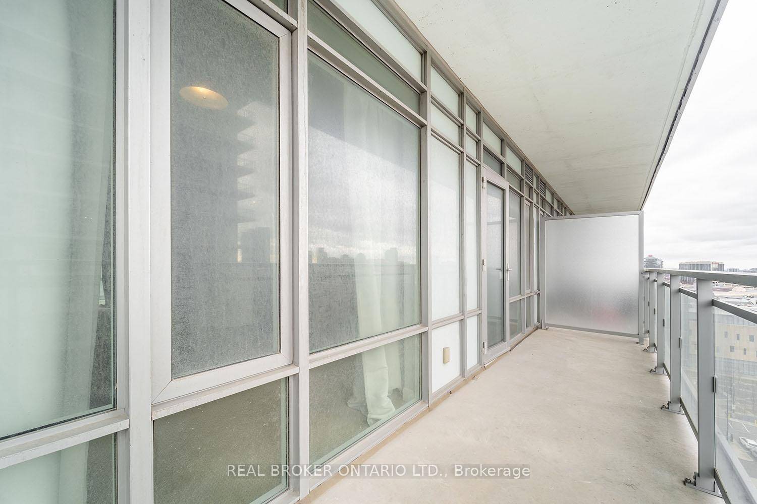 Discover the Lime Light Condo, located in the vibrant heart of Mississauga City Centre !