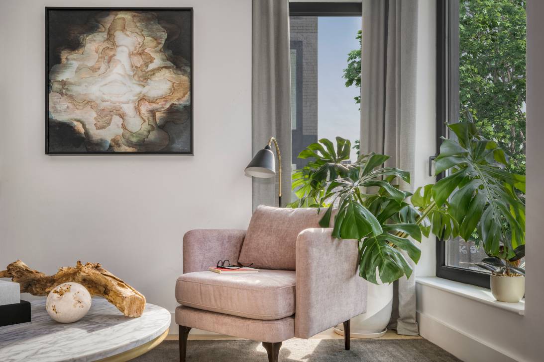 111 Montgomery, the first full service condominium in Crown Heights, is now available for immediate occupancy.