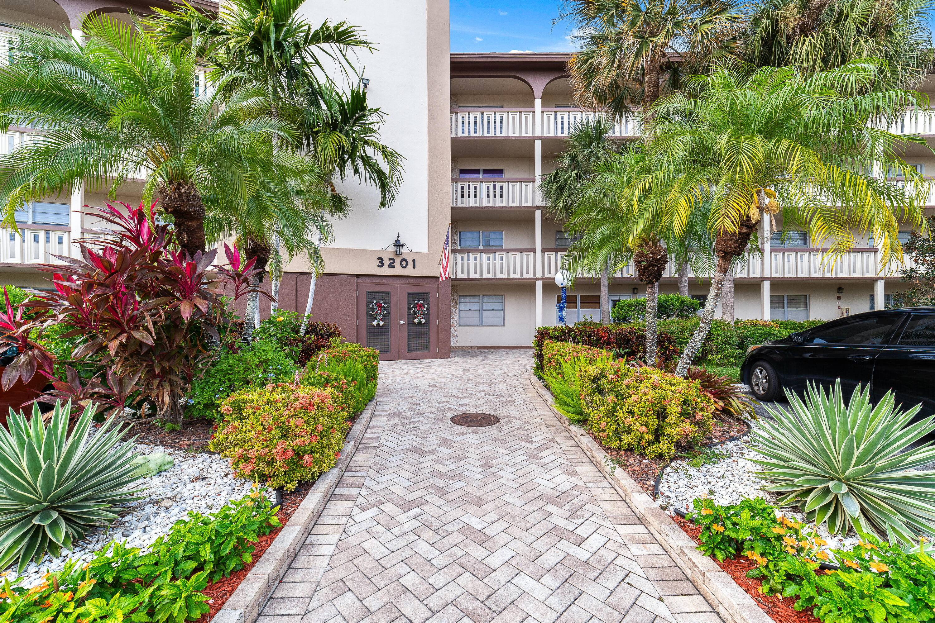 Welcome to this charming 2 bedroom, 2 bathroom newly renovated and remodeled condo in the desirable Wynmoor 55 community.