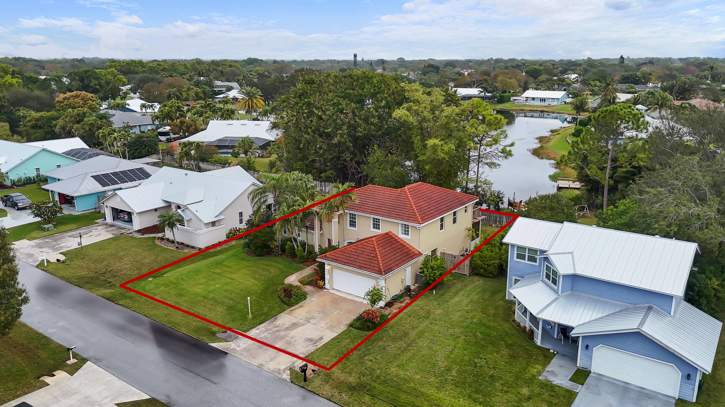 Immaculate 4BR 3. 5BA Den home in highly desirable Jensen Beach !