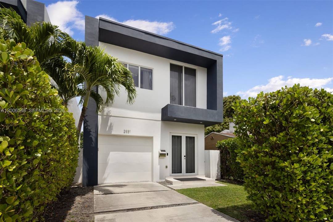 2931 SW 27 Terrace offers the perfect blend of modern design and prime Miami city living.