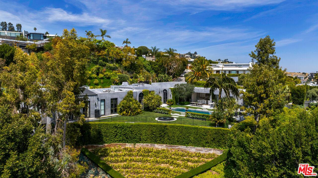 1457   Blue Jay Way 5.0 Sunset Strip LA