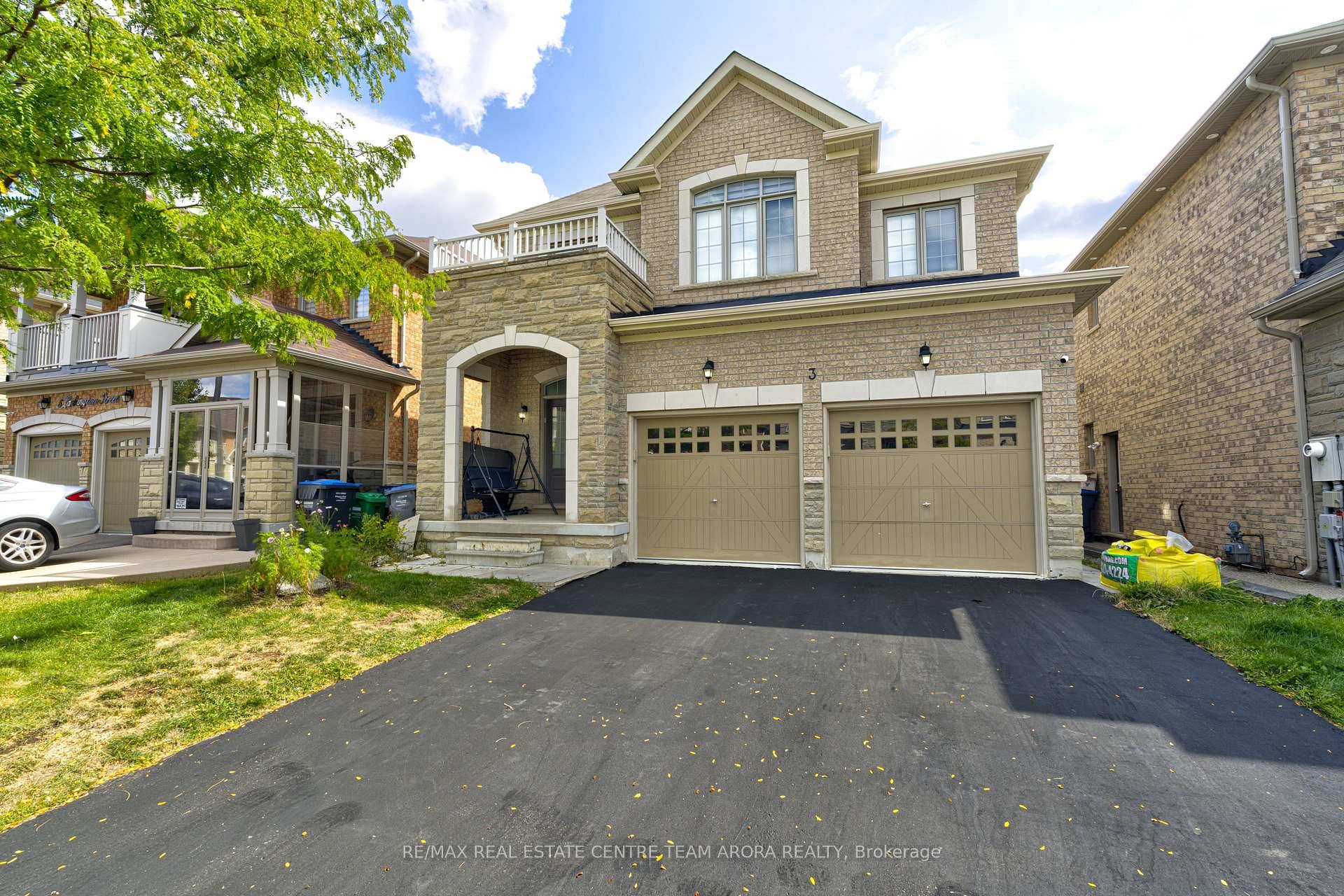 Welcome to this beautifully maintained 4 bedroom, 4 bathroom detached home for lease in the prestigious Credit Valley community of Brampton !