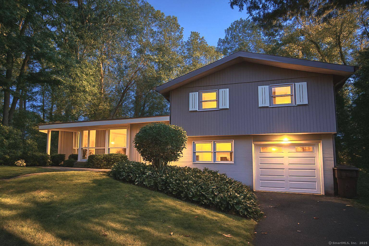 Welcome to Your Dream Home in One of Northford's Most Desirable Neighborhoods !