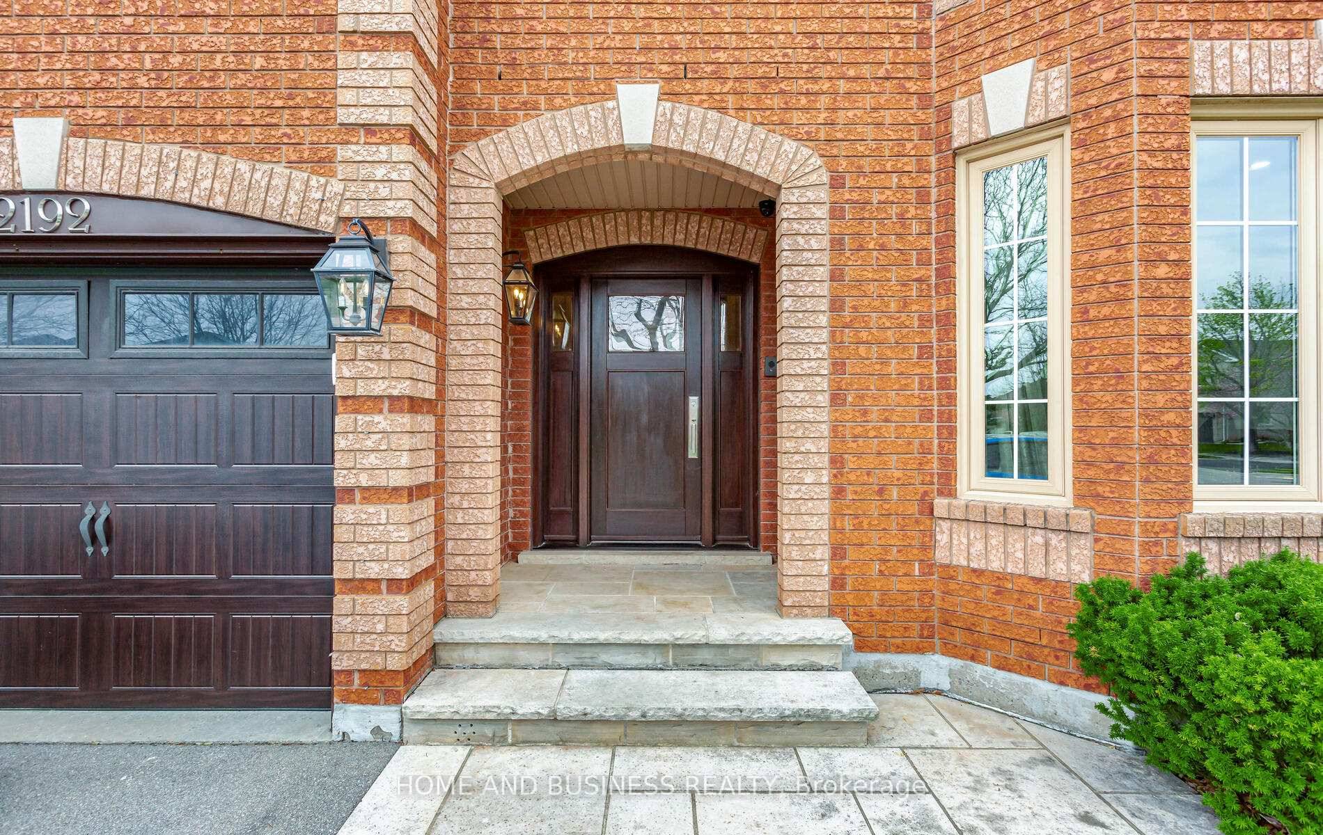 Discover unparalleled elegance in this meticulously crafted 4 bedroom, 5 bathroom detached home, perfectly situated on a prestigious corner lot in Oakville's sought after River Oaks.