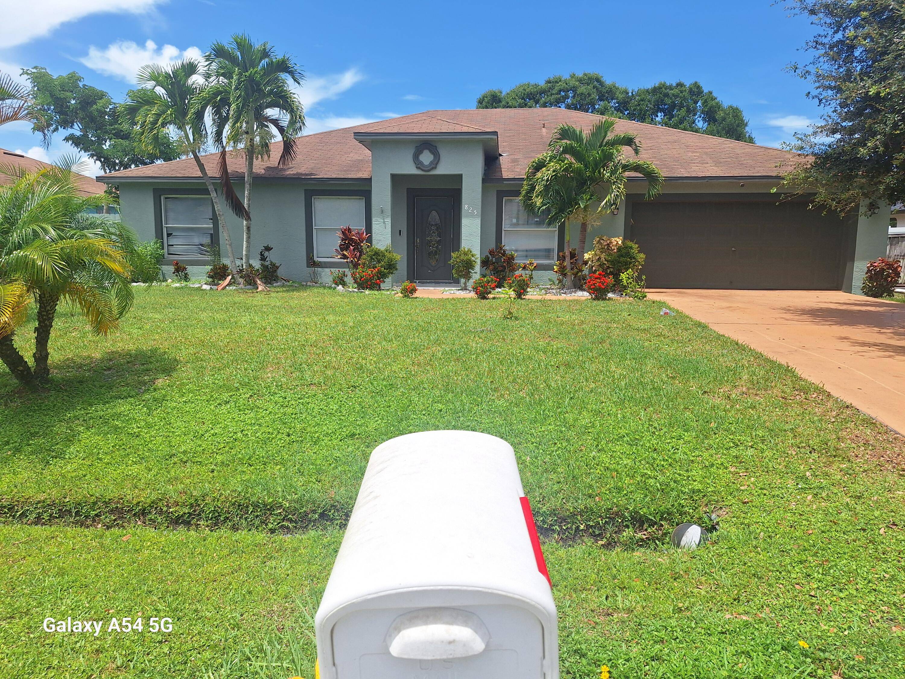 825 SE Cavern Avenue Single Family Palm Beach