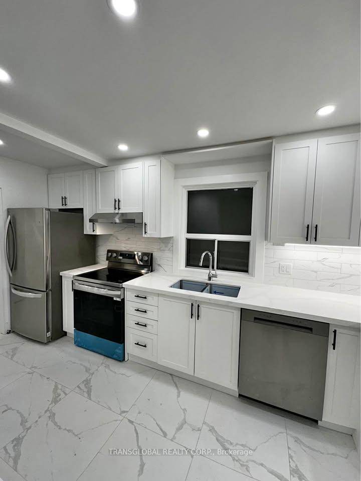 Bright and spacious main floor bungalow.