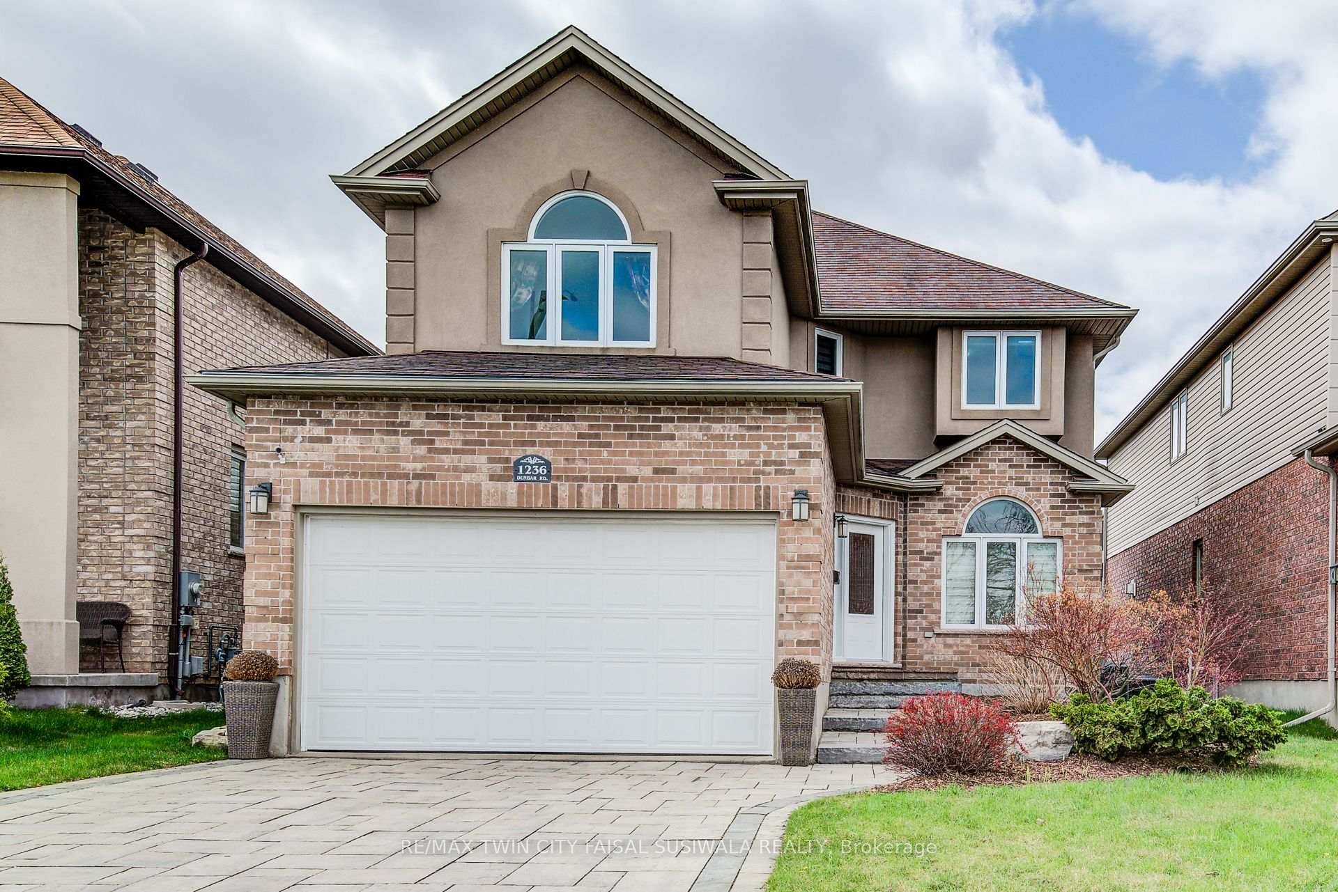 BACKING ONTO NATURE WITH SPACE TO GROW.