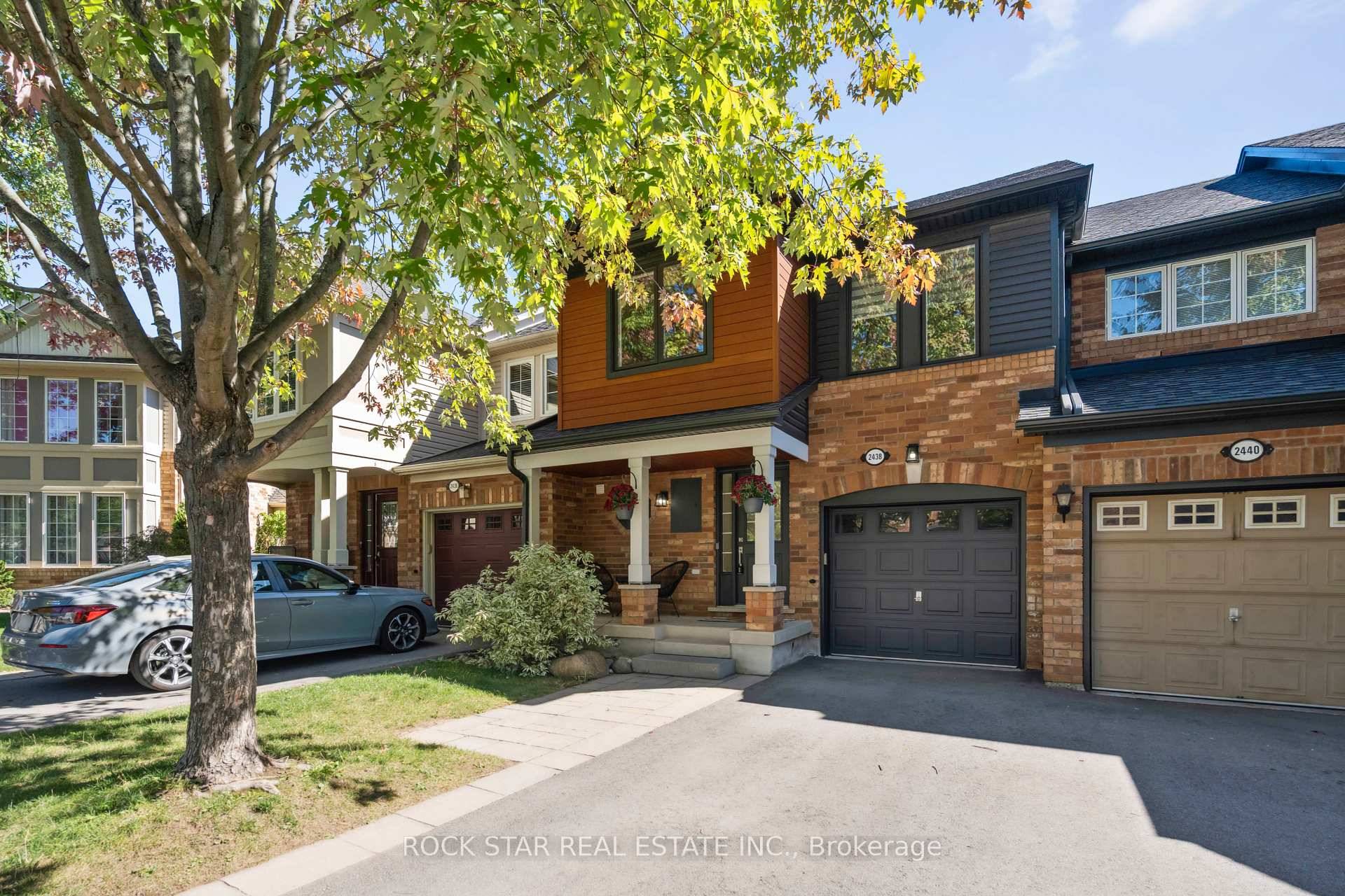 Over 200, 000 in upgrades have transformed this stunning freehold townhome on a quiet crescent in Oakvilles prestigious Westmount neighbourhood.