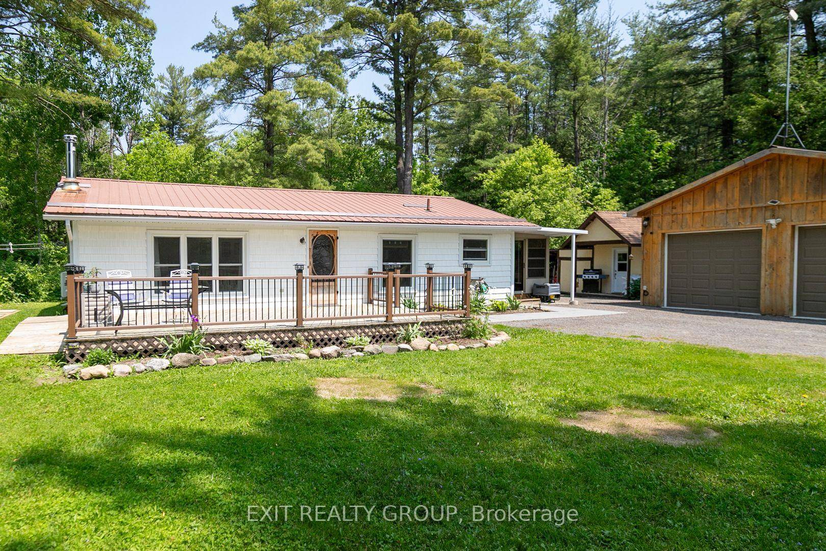 Welcome to this immaculate 2 bedroom bungalow, perfectly nestled on a beautifully landscaped 1.
