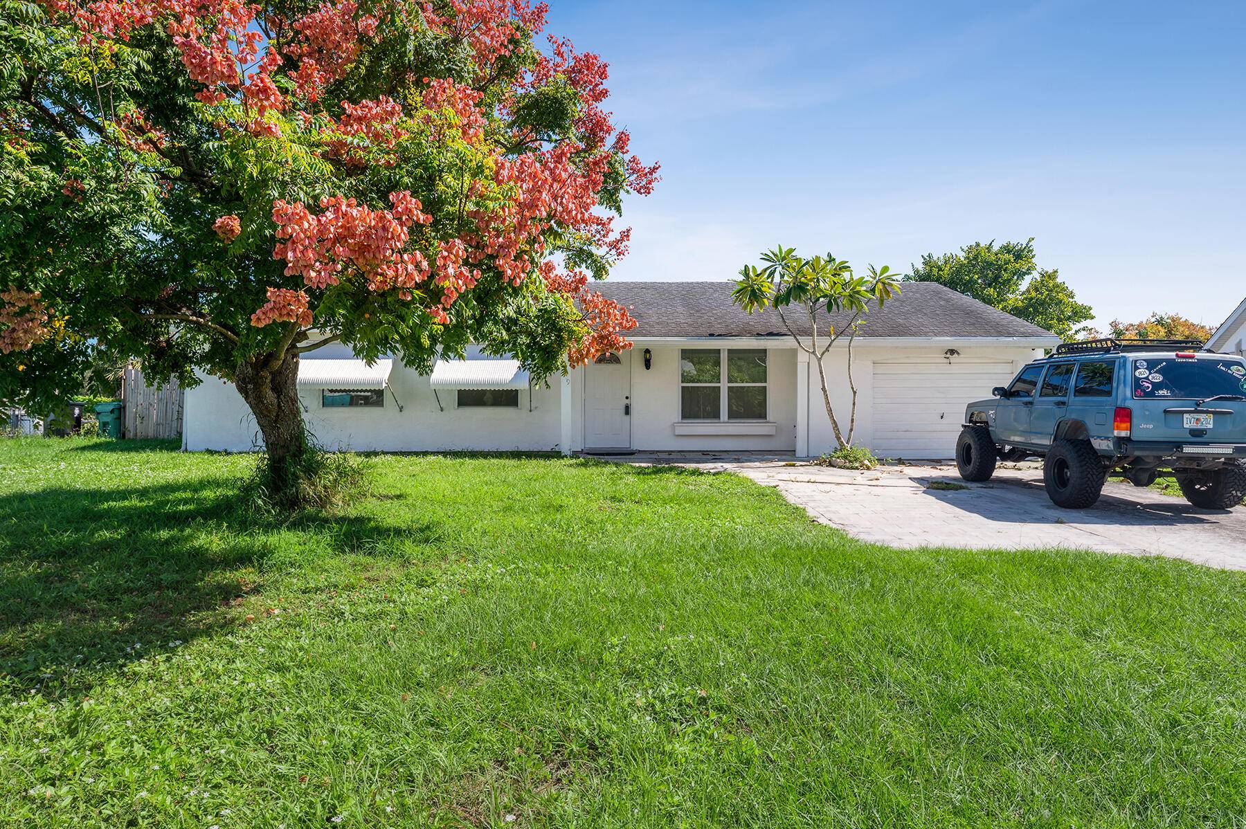 Welcome to this spacious 3 bed and 3 bath home with 2 ensuites.