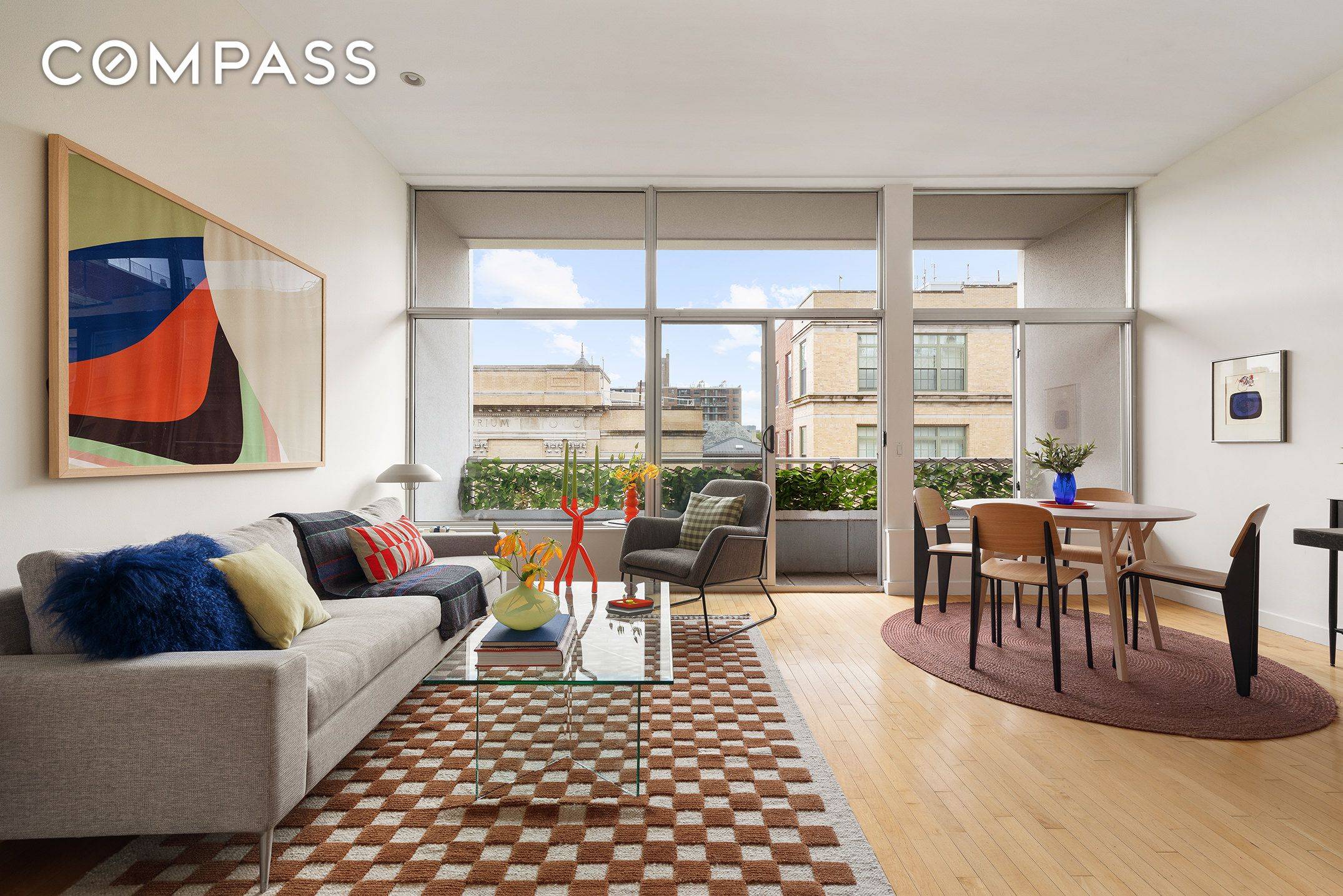 Welcome to 524 St. John s Place, Unit 4C a bright and stylish home in the heart of Brooklyn.