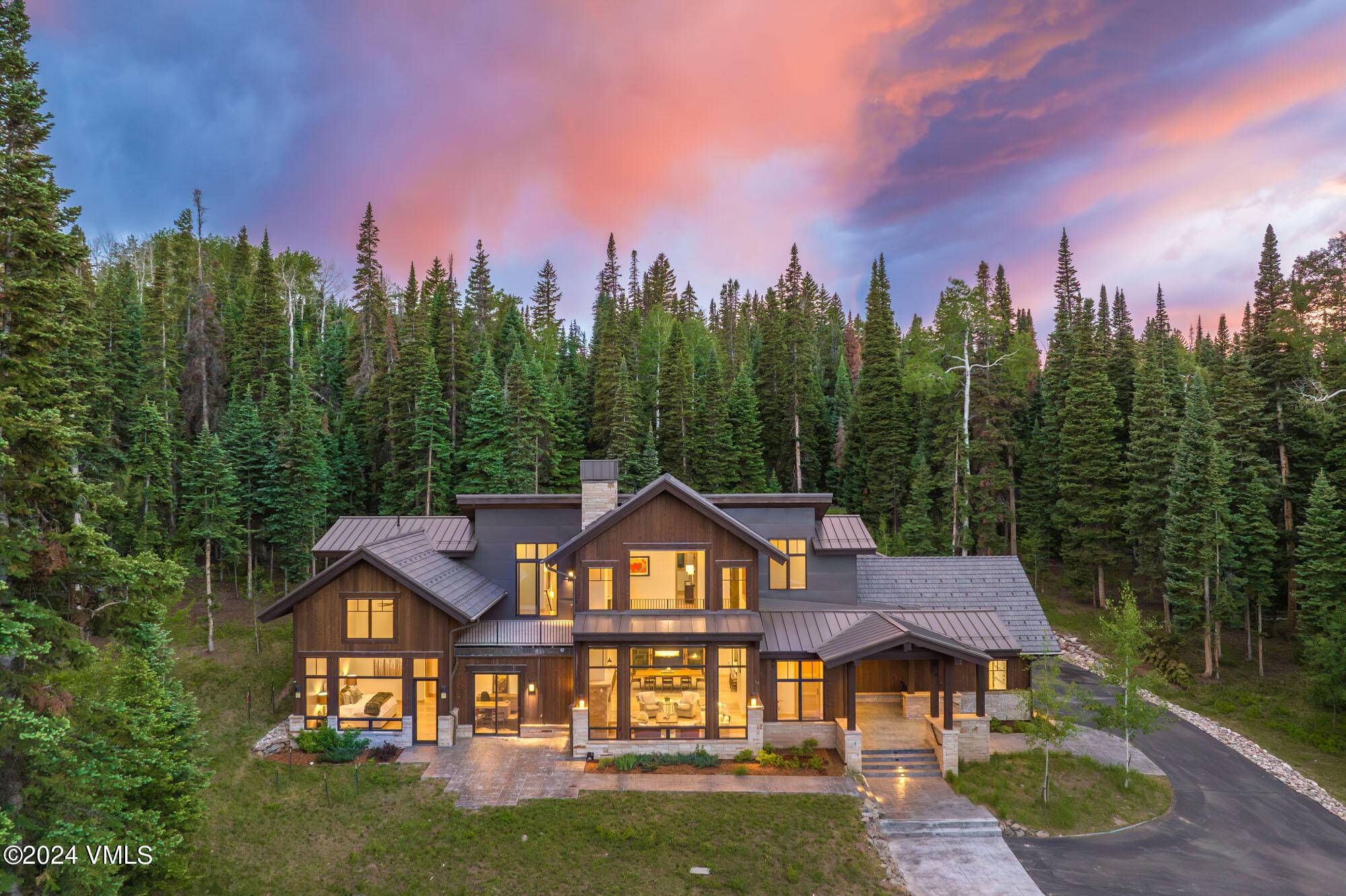 Experience the pinnacle of the Cordillera lifestyle mountain contemporary residence, completed in 2019, epitomizing luxury and tranquility on over 2 flat, usable acres.