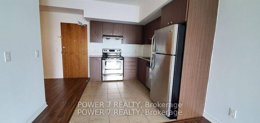Luxury Condo At Langham Square in Prime Unionville Markham, Unobstructed Open View Facing South On 8th Floor, One Bedroom Plus Den amp ; Balcony, 9' Ff Ceiling, Bright amp ; ...
