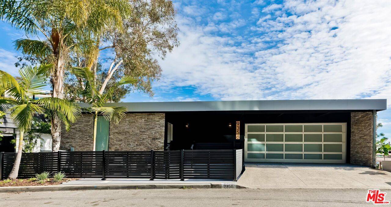 9356   Sierra Mar Dr 3BR Sunset Strip La