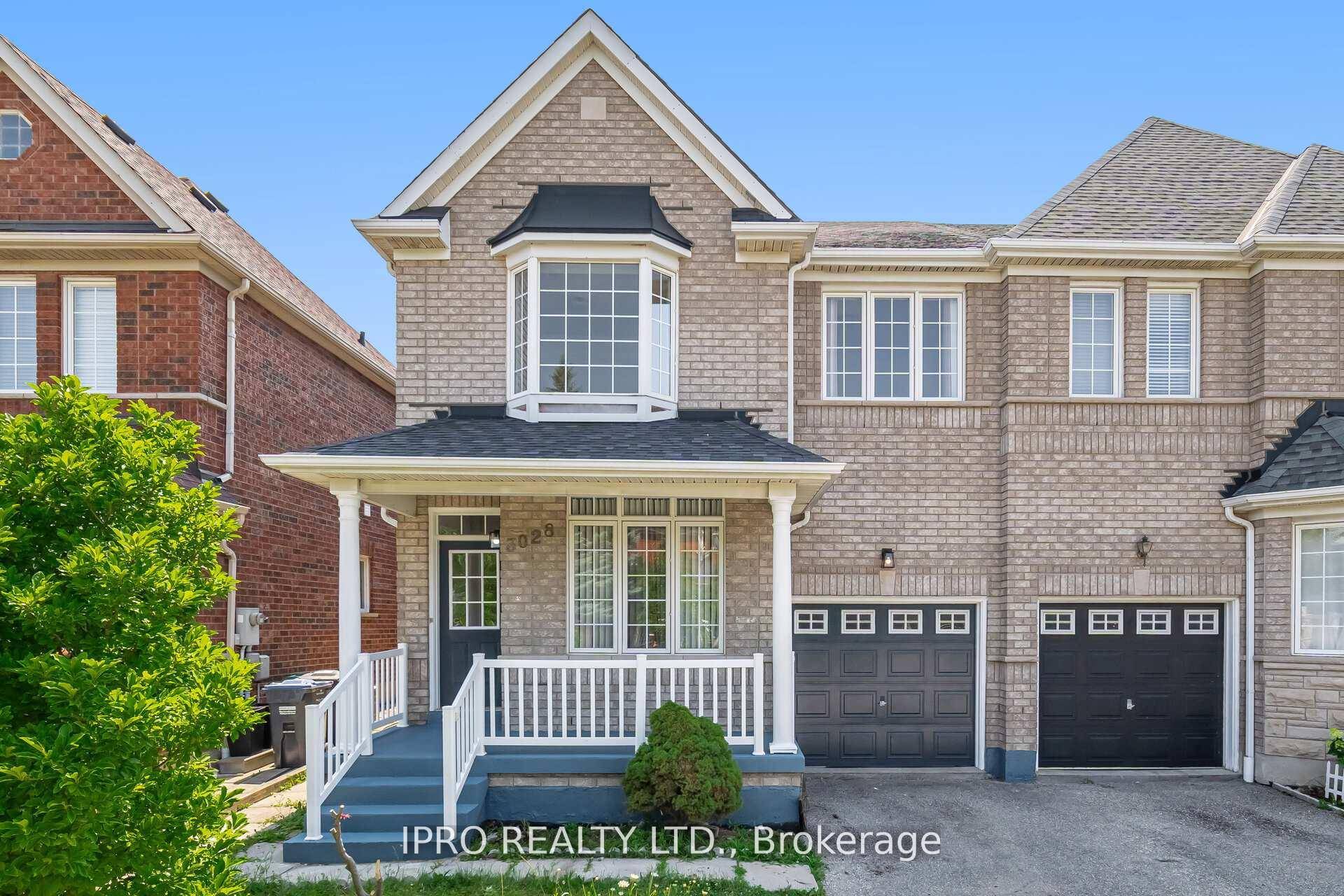 Churchill Meadows Semi, Most Demanding Area, 9 Foot Ceiling, Open Concept Design, Very Practical Layout, Main Floor Family Room With Gas Fireplace, Large Kitchen And Breakfast Area, 2nd Floor Laundry, ...