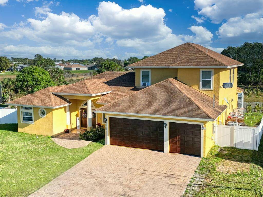 WELCOME HOME ! ! Expansive 2016 custom built home in the highly sought after Torino !