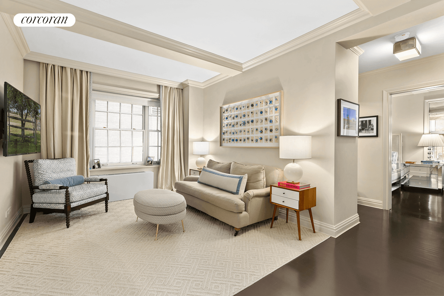 SHOWING EVERYDAY M F 9AM 5PM WEEKENDS 11AM 4PMDevonshire House named as one of New York City's 25 Most Incredible Residential Lobbies !