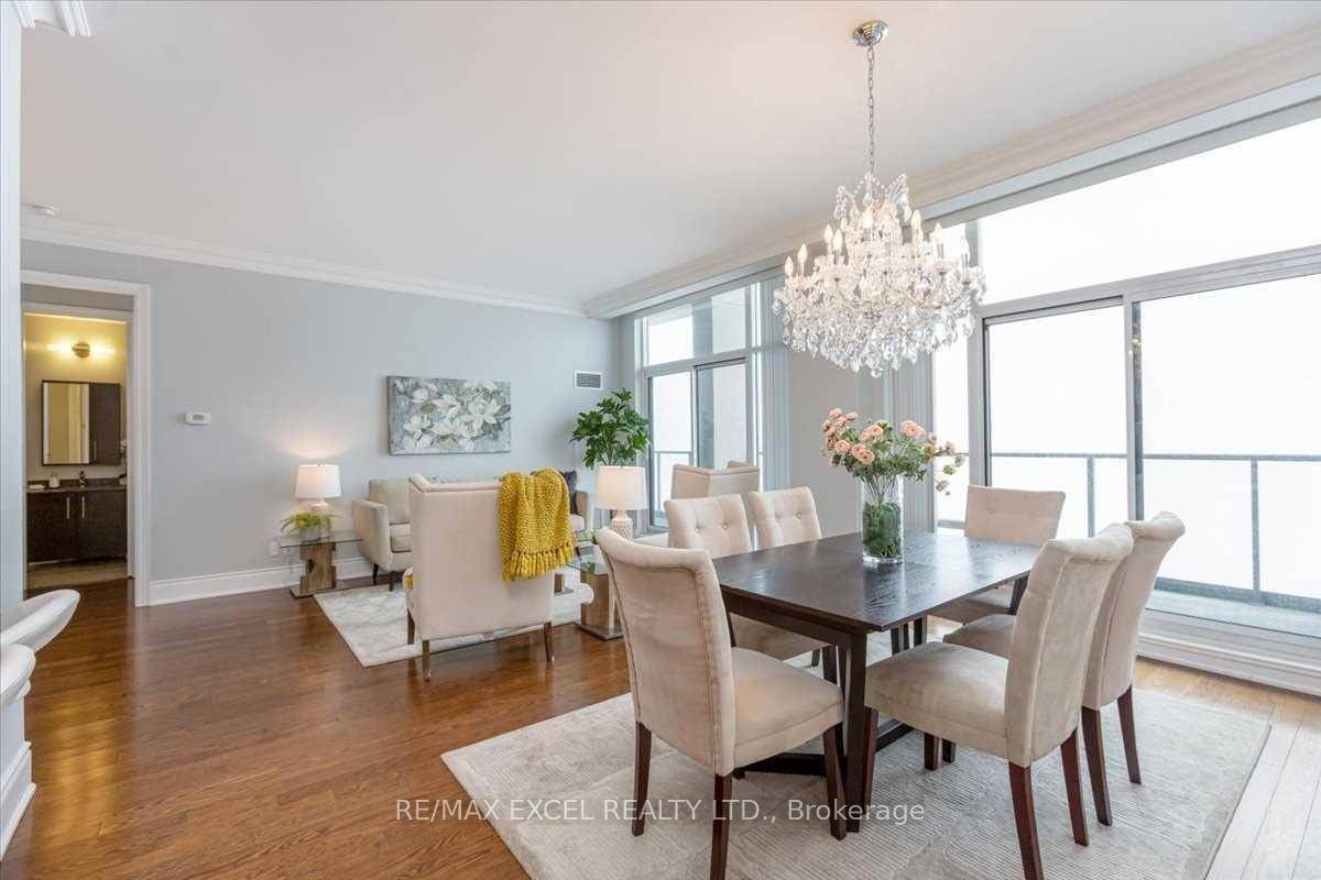 Stunning amp ; Luxurious Penthouse Unit at Eden Park with Breathtaking Unobstructed Panoramic Views of Downtown Toronto !