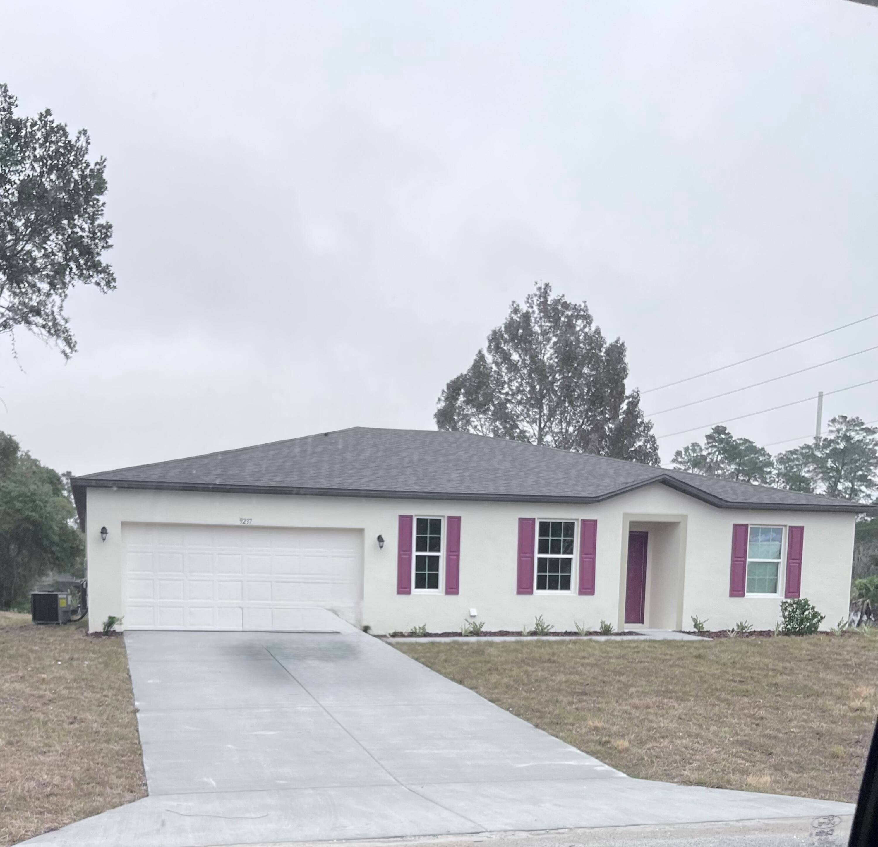 Beautiful 5BR 2BA newer construction home Dec 2022 on a desirable corner lot NO HOA, NO CDD !