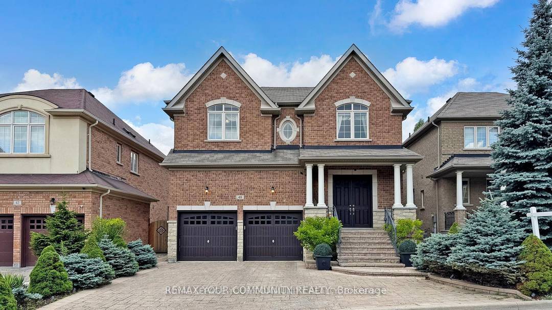 An exceptional opportunity in prestigious Upper Thornhill Estates.