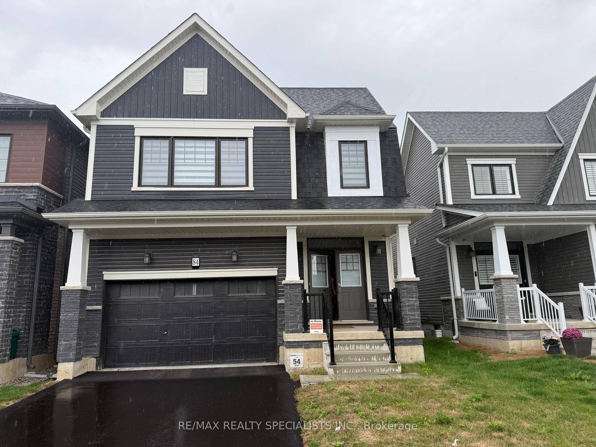 Located in the desirable Empire Avalon Community in Caledonia, ON, this stunning 2 year olddetached home on Lilac Circle offers modern living.