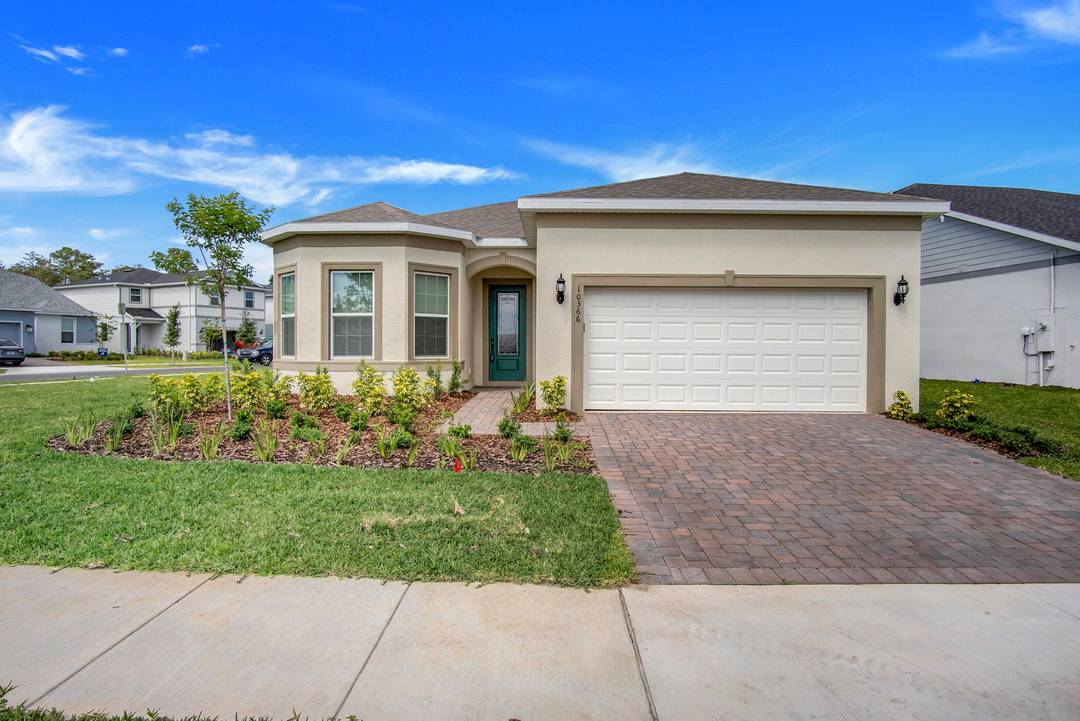 Beautiful 1 story single family home located in the Parkview Reserve community in Orlando's Dr.