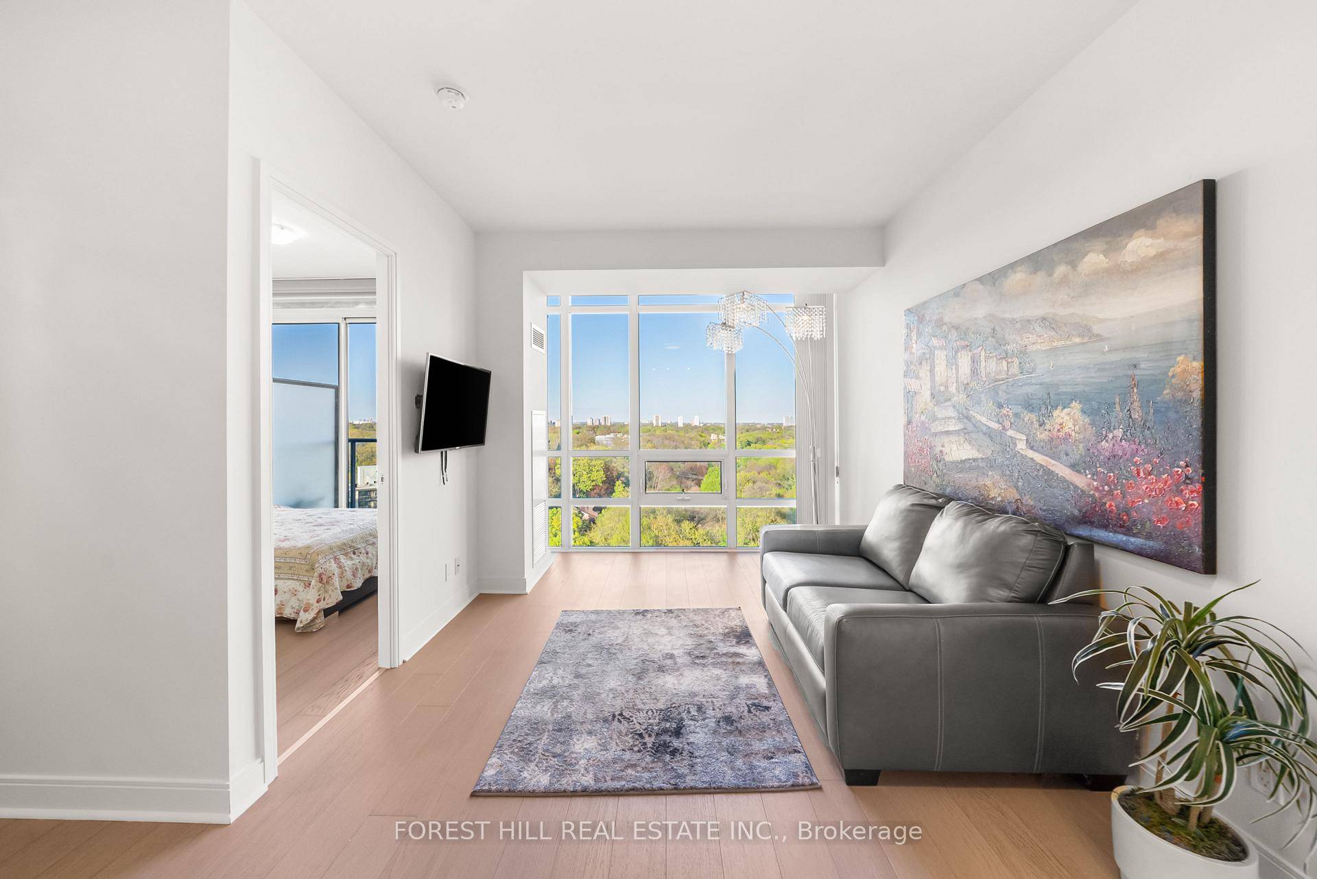 Breathtaking Views From Floor To Ceiling Windows East To The Bluffs And Lake, North To The Rosedale Ravine And Neighbourhood, And South To Downtown.