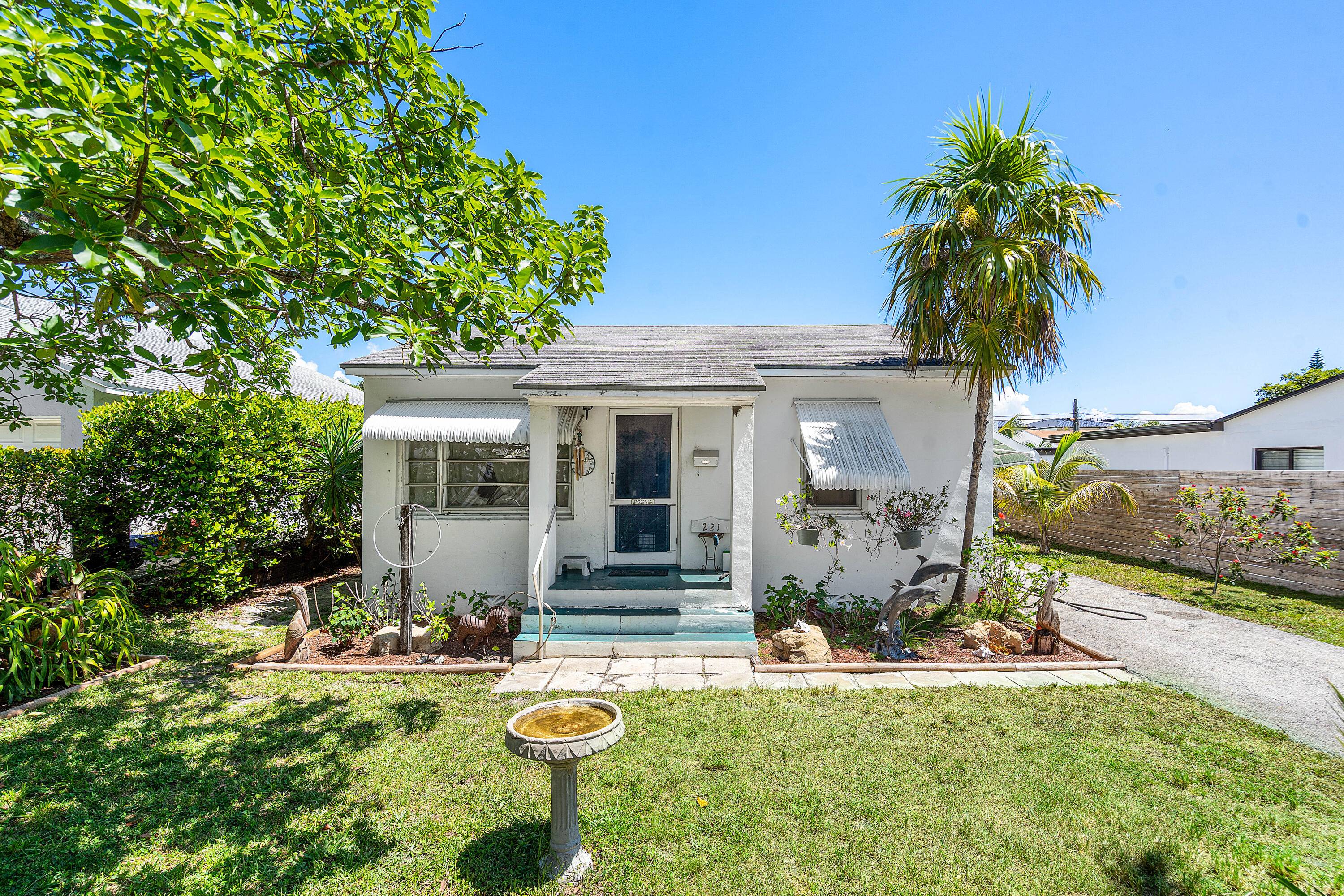 221 NE 10th Street Single Family Palm Beach