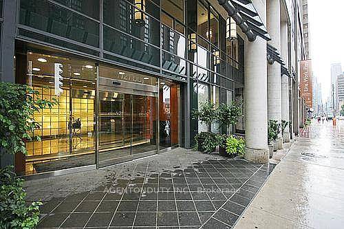 Executive Boutique Condo In Yorkville.