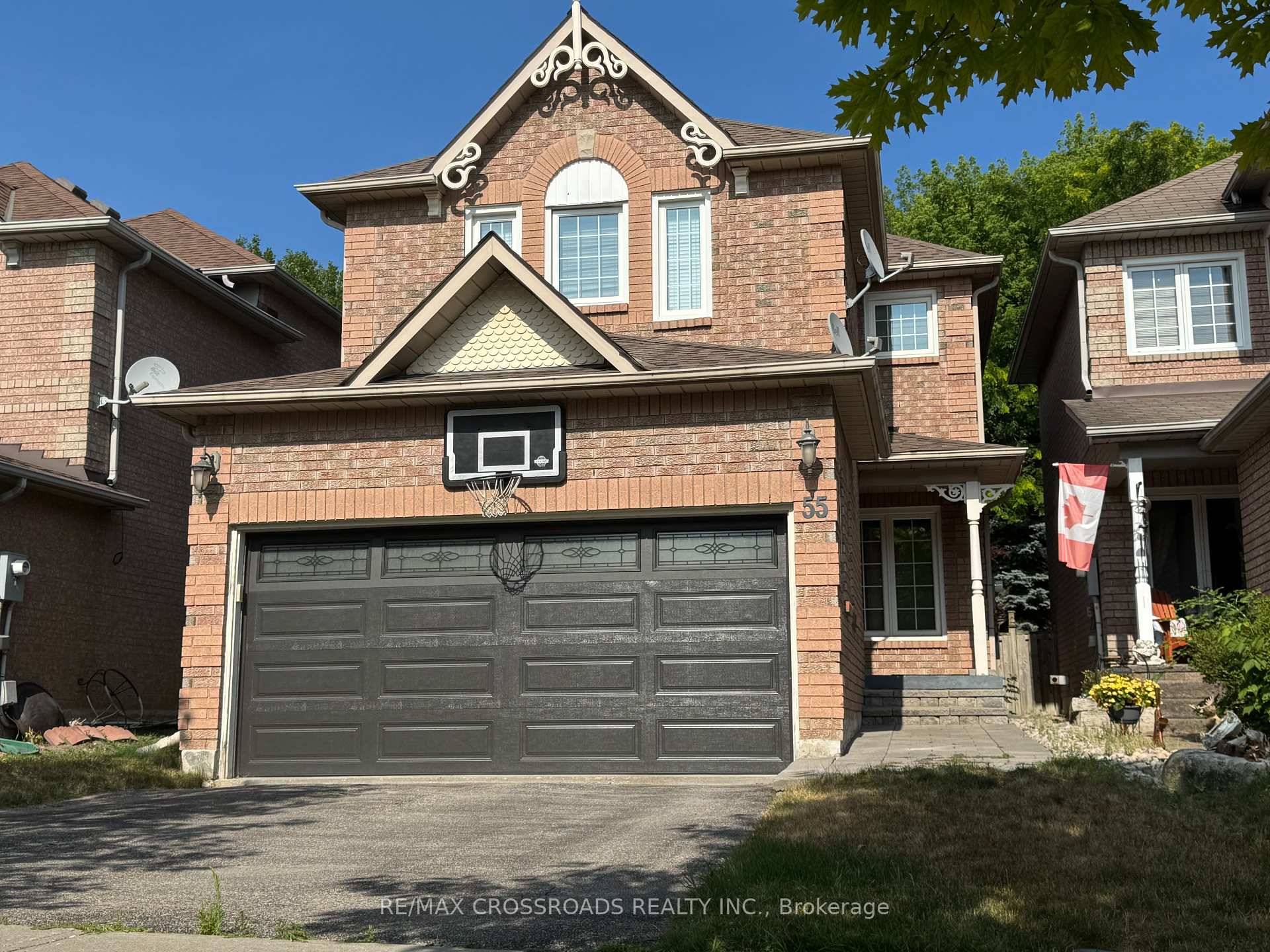 Excellent Location, Close To Highway amp ; Go Transit, Walking To T amp ; T Supermarket, Surrounded By Playground And Parks ; Steps To Good Schools.