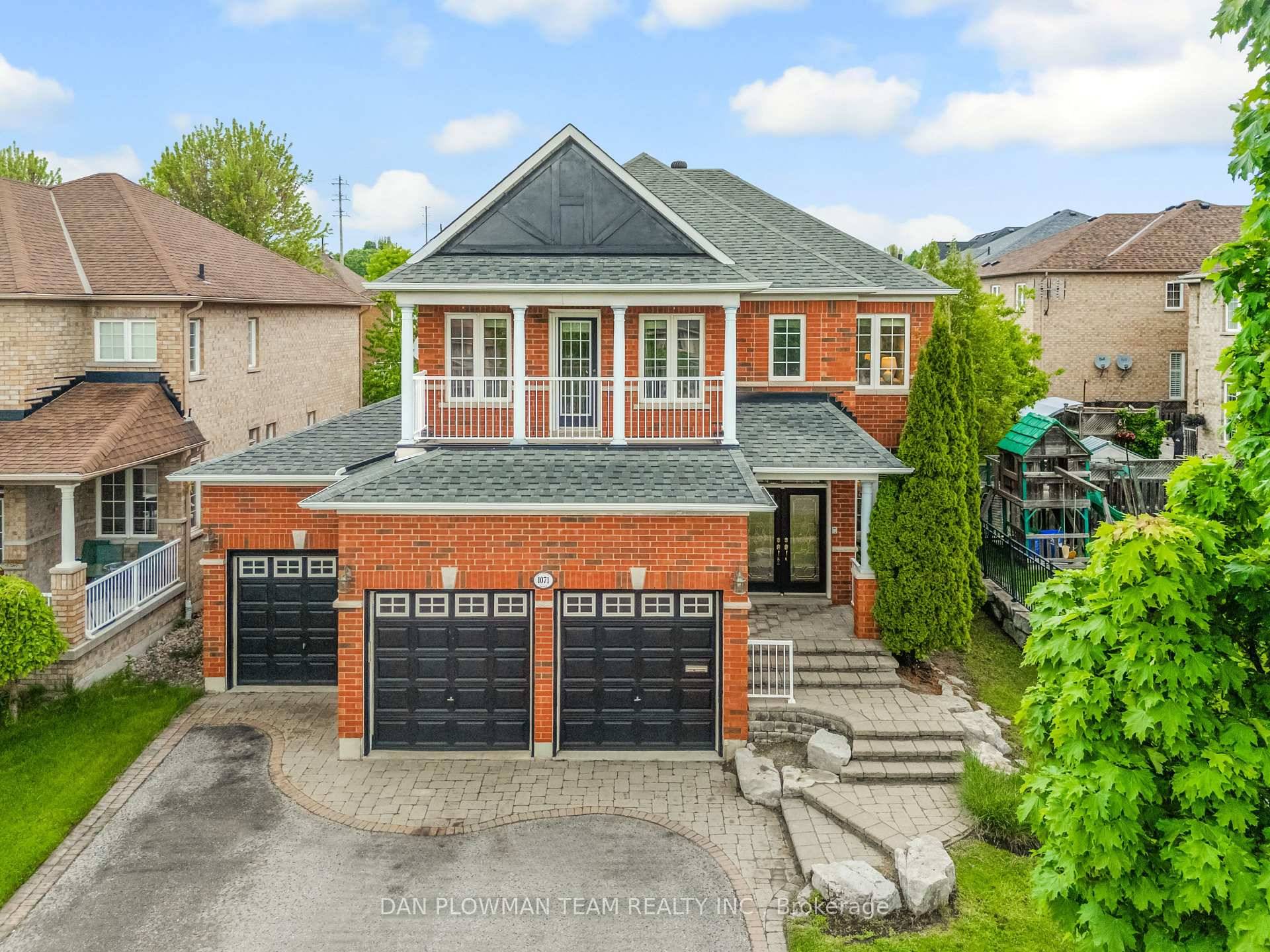Located In Oshawa's Desirable Eastdale Neighbourhood, This Spacious Home Offers 4 Bedrooms, 4 Bathrooms, And A Rare 3 Car Garage With Direct Backyard Access.