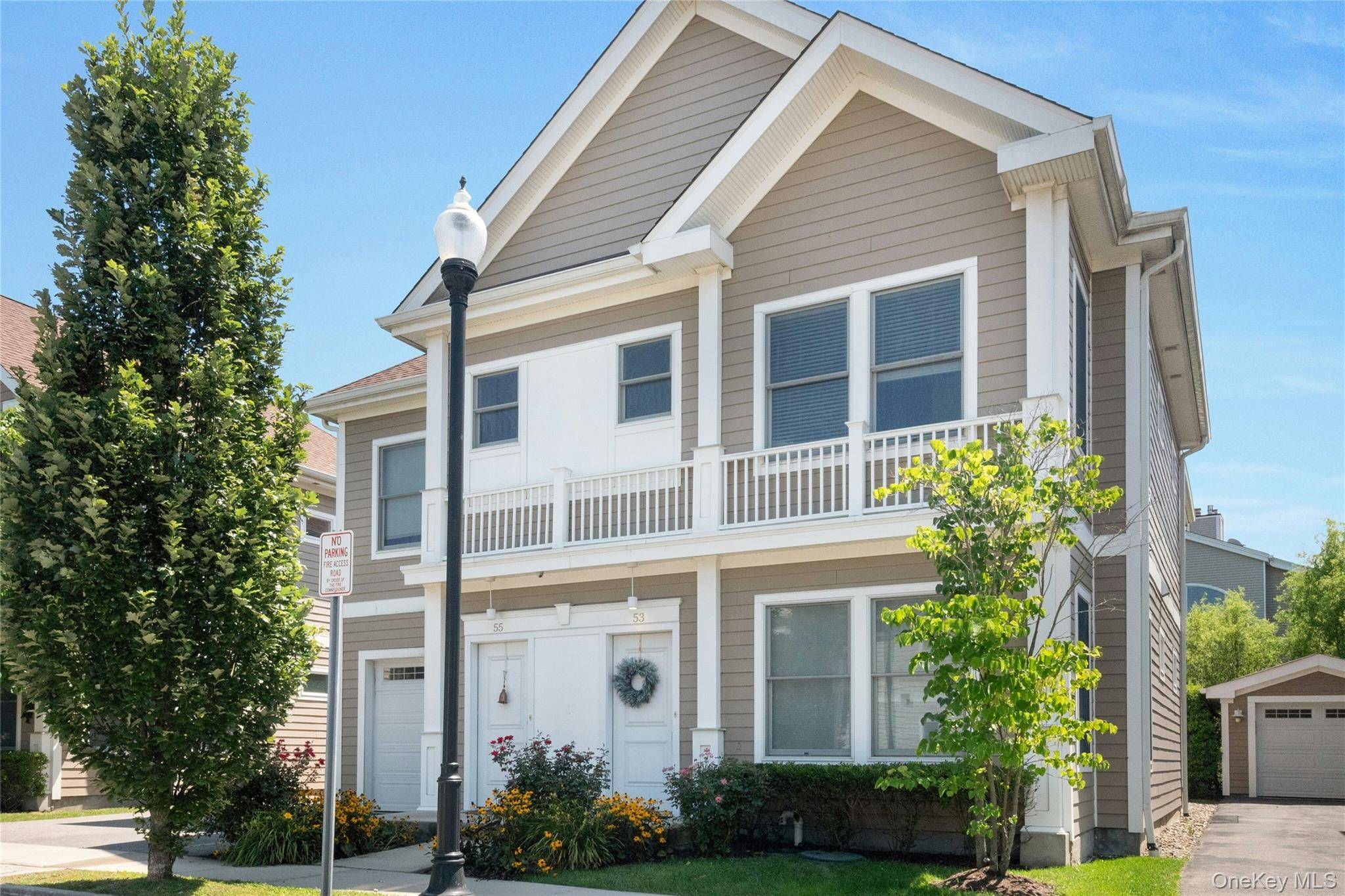 Experience an exceptional rental opportunity in the prestigious On the Sound community, located in the highly desirable City Island.