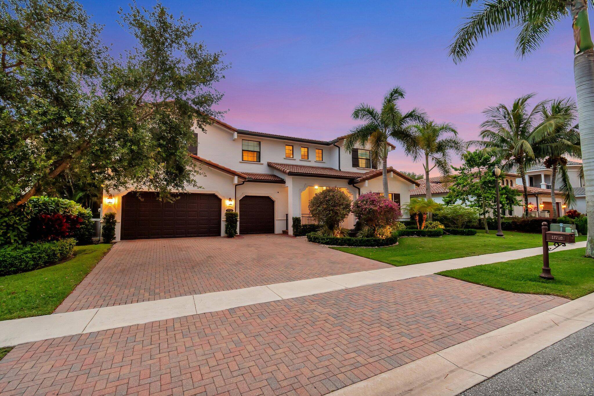 Stunning 2014 custom estate offering 7BR 4.