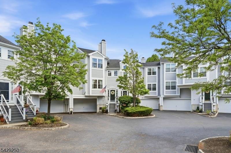 Welcome to 2009 Vermont Terrace, a beautifully updated 3 bedroom, 2.