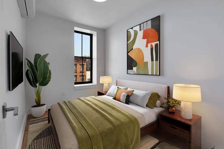 Modern 3 Bedroom, 2 Bathroom Apartment with Great Layout !