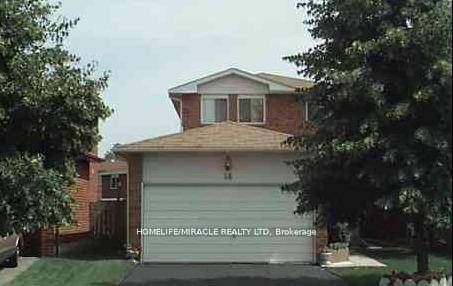 BEAUTIFUL 3 BEDROOM DETACHED HOUSE FOR RENT IN A GREAT NEIGHBOURHOOD.