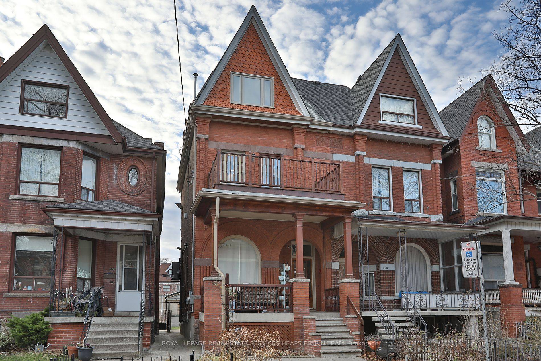 Located in the prime Palmerston neighbourhood, this 3 bedroom, 2 bathroom apartment at 476 Euclid Avenue offers a practical two level layout, boasting nearly 1, 600 square feet.