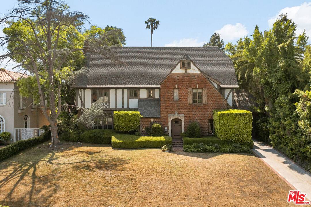443  S June St 6BR La