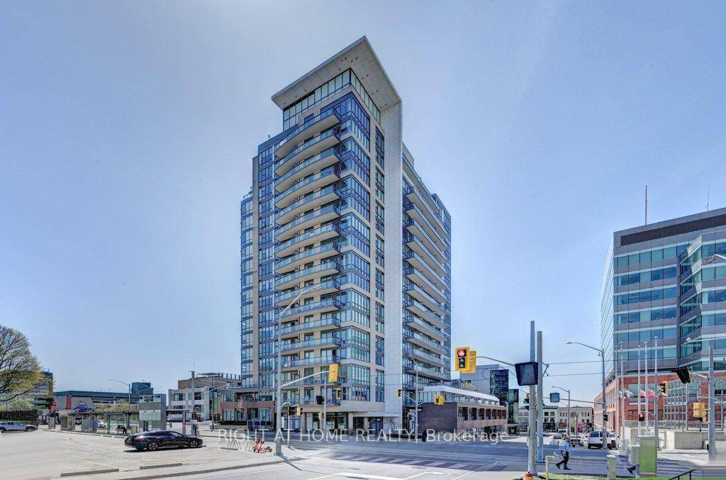 Bright, Spacious 1 Bedroom Den Unit At City Centre Condos.