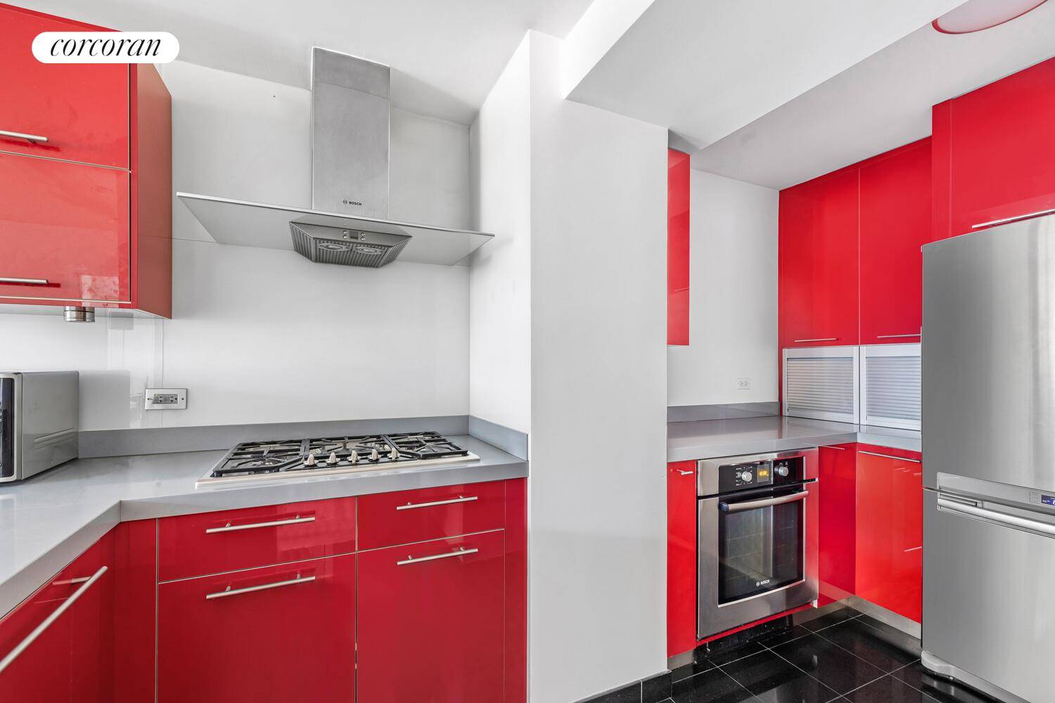 Murray Hill 1 Bedroom 1. 5 Bathroom Condo with Balcony amp ; City Views This beautifully reimagined residence offers a rare combination of space, sophistication, and skyline views just minutes ...