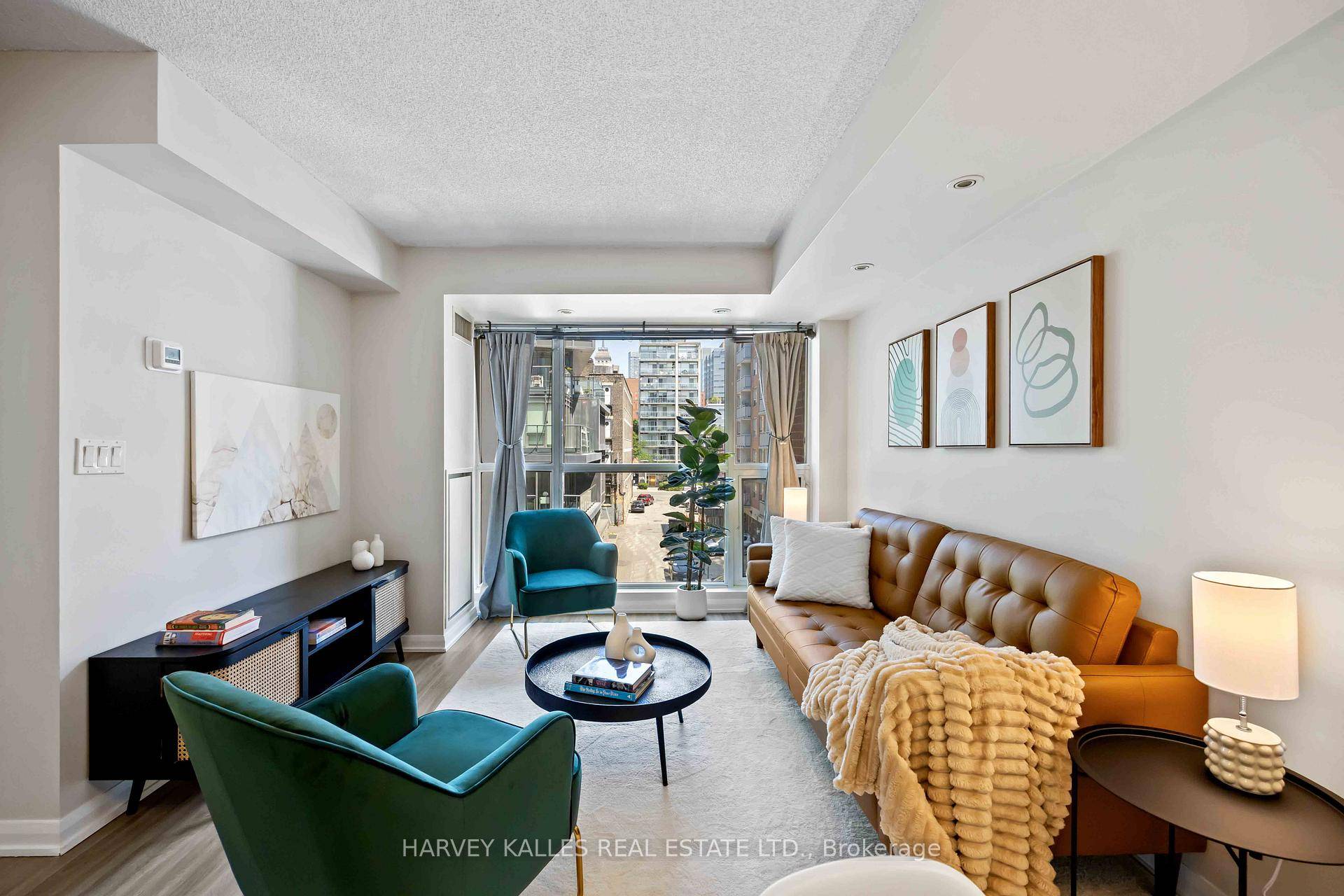 Welcome to the 416 ! ! This sun drenched and spacious 1 bedroom plus den, 2 full bathroom condo offers nearly 750 square feet of functional living space.