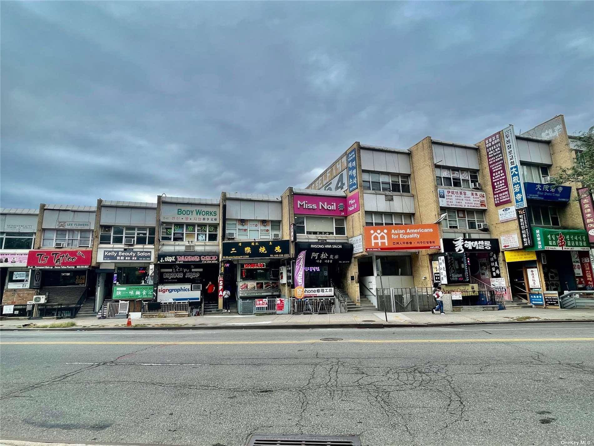 excellent investment property in Downtown flushing, total of 3 commercial units on union st, 1 2 block to northern blvd, 4 electricity meters and 4 separate boilers, near all the ...