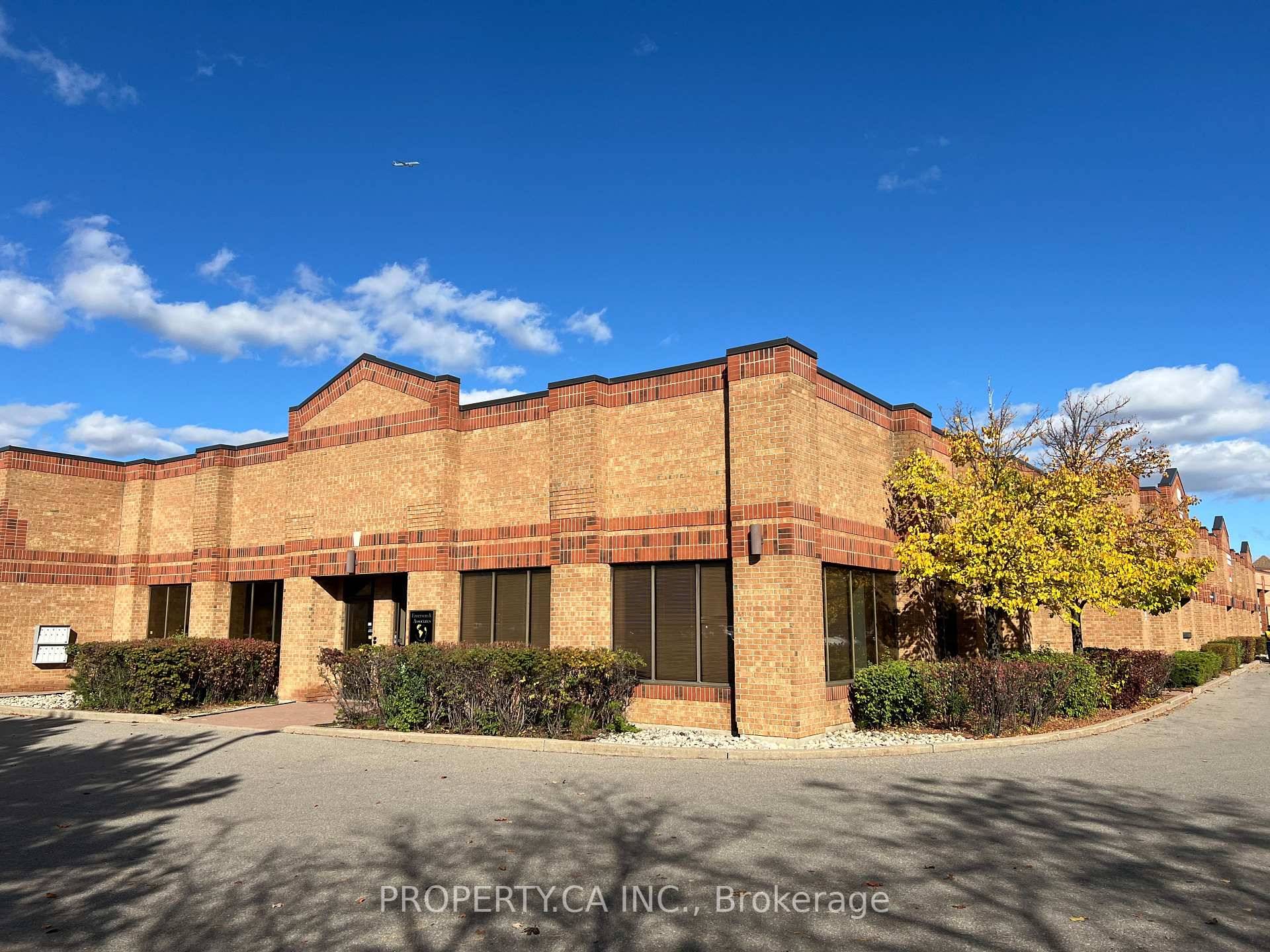 ATTENTION Exciting opportunity to lease a fully customizable office space in a prime Vaughan location.