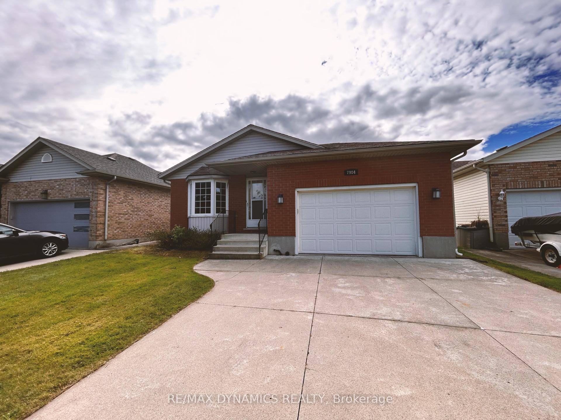 Welcome to this beautiful detached bungalow located in the desirable Mount Carmel neighborhood of Niagara Falls.