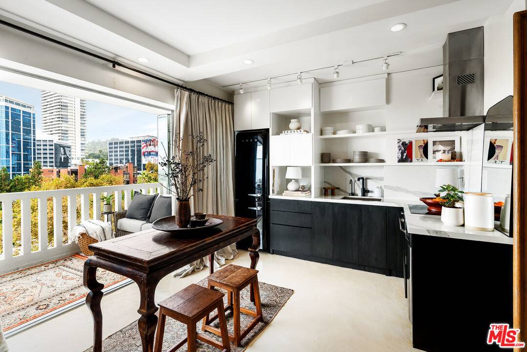 999 N Doheny Dr Sunset Strip La